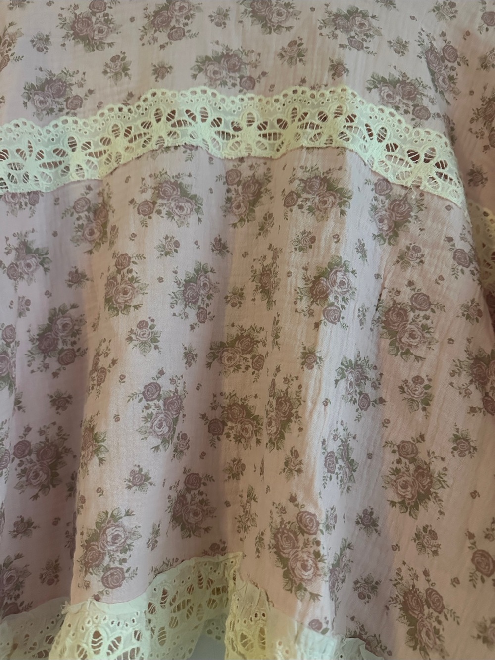 POL XS Pink Floral Lace Ruffle Blouse with Cream Trim NWOT - Picture 8 of 9